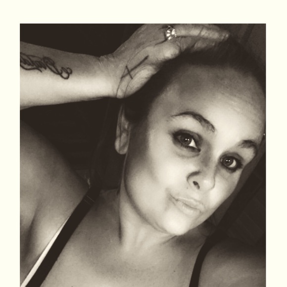 Meet your Posher, Anna - Picture 1 of 1